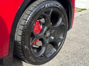 ALFA ROMEO CERTIFIED Alfa Romeo Stelvio 2.0t Veloce Auto Q4 Awd Euro 6 (s/s) 5dr Used Car - Suv Petrol Red - Swansea - 541024_4