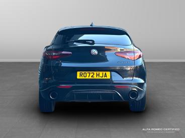 ALFA ROMEO CERTIFIED Alfa Romeo Stelvio 2.0t Estrema Auto Q4 Awd Euro 6 (s/s) 5dr Used Car - Suv Petrol Black - Slough - 552540_5