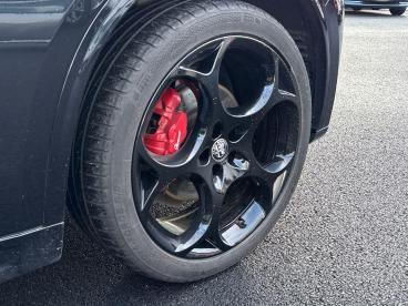 ALFA ROMEO CERTIFIED Alfa Romeo Stelvio 2.0 Turbo 280 Veloce Ti 5dr Auto Used Car - Suv Petrol Black - Swansea - 553430_4