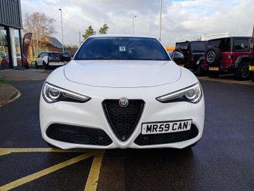 SPOTICAR Alfa Romeo Stelvio 2.0t Ti Auto Q4 Awd Euro 6 (s/s) 5dr Used Car - Suv Petrol White - Cheltenham - 1200561915_2