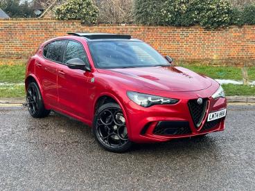 SPOTICAR Alfa Romeo Stelvio 2.9 V6 Bi-turbo Quadrifoglio Super Sport Auto Q4 A Used Car - Suv Petrol Red - Hemel Hempstead - 800564509_1