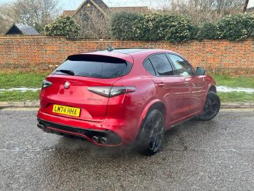 SPOTICAR Alfa Romeo Stelvio 2.9 V6 Bi-turbo Quadrifoglio Super Sport Auto Q4 A Used Car - Suv Petrol Red - Hemel Hempstead - 800564509_4