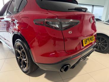 ALFA ROMEO CERTIFIED Alfa Romeo Stelvio 2.0t Intensa Auto Q4 Awd Euro 6 (s/s) 5dr Used Car - Suv Petrol Red - Slough - 565224_5