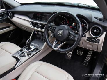 ALFA ROMEO CERTIFIED Alfa Romeo Stelvio 2.0t Sprint Auto Q4 Awd Euro 6 (s/s) 5dr Used Car - Suv Petrol Green - Nuneaton - 582749_4