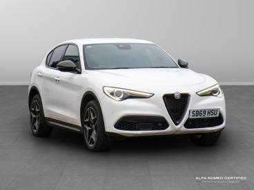 SPOTICAR Alfa Romeo Stelvio 2.0t Ti Auto Q4 Awd Euro 6 (s/s) 5dr Used Car - Suv Petrol White - Nuneaton - 800583432_1