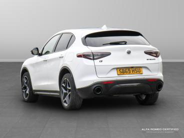 SPOTICAR Alfa Romeo Stelvio 2.0t Ti Auto Q4 Awd Euro 6 (s/s) 5dr Used Car - Suv Petrol White - Nuneaton - 800583432_3