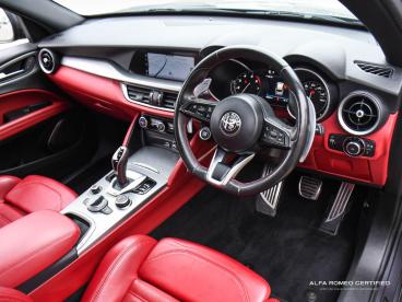 ALFA ROMEO CERTIFIED Alfa Romeo Stelvio 2.0t Veloce Auto Q4 Awd Euro 6 (s/s) 5dr Used Car - Suv Petrol Grey - Nuneaton - 583708_4