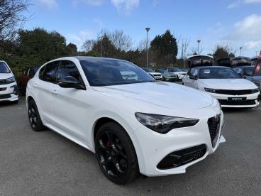 SPOTICAR Alfa Romeo Stelvio 2.2 Td Tributo Italiano Auto Q4 Awd Euro 6 (s/s) 5 Used Car - Suv Diesel White - Colwyn Bay - 1200585591_1