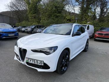 SPOTICAR Alfa Romeo Stelvio 2.2 Td Tributo Italiano Auto Q4 Awd Euro 6 (s/s) 5 Used Car - Suv Diesel White - Colwyn Bay - 1200585591_3
