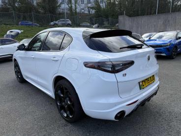 SPOTICAR Alfa Romeo Stelvio 2.2 Td Tributo Italiano Auto Q4 Awd Euro 6 (s/s) 5 Used Car - Suv Diesel White - Colwyn Bay - 1200585591_5