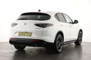 SPOTICAR Alfa Romeo Stelvio 2.0t Veloce Auto Q4 Awd Euro 6 (s/s) 5dr Used Car - Suv Petrol White - Epsom - 1200588788_3