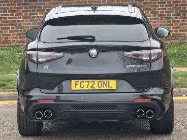 ALFA ROMEO CERTIFIED Alfa Romeo Stelvio 2.9 V6 Bi-turbo Quadrifoglio Auto Q4 Awd Euro 6 (s Used Car - Suv Petrol Black - Hemel Hempstead - 589669_5