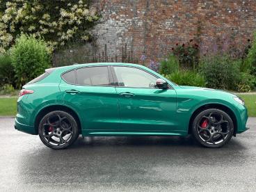 ALFA ROMEO CERTIFIED Alfa Romeo Stelvio 2.0t Tributo Italiano Auto Q4 Awd Euro 6 (s/s) 5dr Used Car - Suv Petrol Green - Swansea - 591621_3