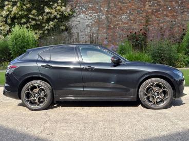 ALFA ROMEO CERTIFIED Alfa Romeo Stelvio 2.0t Intensa Auto Q4 Awd Euro 6 (s/s) 5dr Used Car - Suv Petrol Black - Swansea - 591624_3