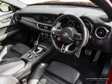 ALFA ROMEO CERTIFIED Alfa Romeo Stelvio 2.9 V6 Bi-turbo Quadrifoglio Auto Q4 Awd Euro 6 (s Used Car - Suv Petrol Red - Nuneaton - 594596_4