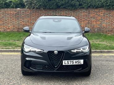 ALFA ROMEO CERTIFIED Alfa Romeo Stelvio 2.9 V6 Bi-turbo Quadrifoglio Auto Q4 Awd Euro 6 (s Used Car - Suv Petrol Black - Hemel Hempstead - 598513_3