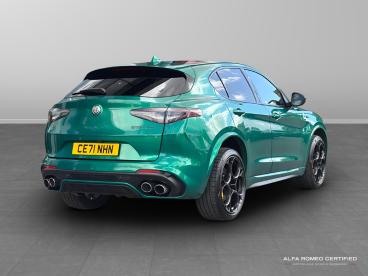 ALFA ROMEO CERTIFIED Alfa Romeo Stelvio 2.9 V6 Bi-turbo Quadrifoglio Auto Q4 Awd Euro 6 (s Used Car - Suv Petrol Green - Slough - 602853_3