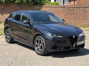 ALFA ROMEO CERTIFIED Alfa Romeo Stelvio 2.0t Veloce Auto Q4 Awd Euro 6 (s/s) 5dr Used Car - Suv Petrol Black - Hemel Hempstead - 614994_1