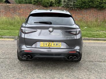 ALFA ROMEO CERTIFIED Alfa Romeo Stelvio 2.9 V6 Bi-turbo Quadrifoglio Auto Q4 Awd Euro 6 (s Used Car - Suv Petrol Grey - Hemel Hempstead - 614995_3