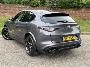ALFA ROMEO CERTIFIED Alfa Romeo Stelvio 2.9 V6 Bi-turbo Quadrifoglio Auto Q4 Awd Euro 6 (s Used Car - Suv Petrol Grey - Hemel Hempstead - 614995_4