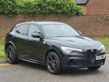 ALFA ROMEO CERTIFIED Alfa Romeo Stelvio 2.9 V6 Bi-turbo Quadrifoglio Auto Q4 Awd Euro 6 (s Used Car - Suv Petrol Black - Hemel Hempstead - 614997_1