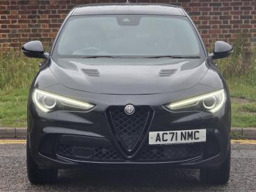 ALFA ROMEO CERTIFIED Alfa Romeo Stelvio 2.9 V6 Bi-turbo Quadrifoglio Auto Q4 Awd Euro 6 (s Used Car - Suv Petrol Black - Hemel Hempstead - 614997_2