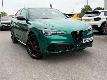 SPOTICAR Alfa Romeo Stelvio 2.0t Tributo Italiano Auto Q4 Awd Euro 6 (s/s) 5dr Used Car - Suv Petrol Green - Cheltenham - 1200616697_1