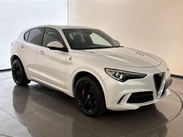 SPOTICAR Alfa Romeo Stelvio 2.9 V6 Bi-turbo Quadrifoglio Auto Q4 Awd Euro 6 (s Used Car - Suv Petrol White - Croxdale - 1200617158_1