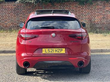 ALFA ROMEO CERTIFIED Alfa Romeo Stelvio 2.0t Veloce Auto Q4 Awd Euro 6 (s/s) 5dr Used Car - Suv Petrol Red - Hemel Hempstead - 622324_4