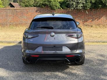 ALFA ROMEO CERTIFIED Alfa Romeo Stelvio 2.0t Veloce Auto Q4 Awd Euro 6 (s/s) 5dr Used Car - Suv Petrol Grey - Hemel Hempstead - 623660_3