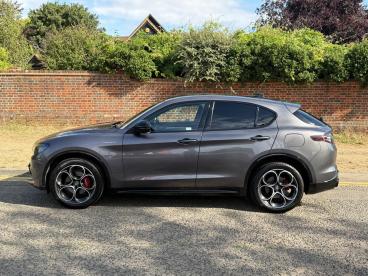 ALFA ROMEO CERTIFIED Alfa Romeo Stelvio 2.0t Veloce Auto Q4 Awd Euro 6 (s/s) 5dr Used Car - Suv Petrol Grey - Hemel Hempstead - 623660_5