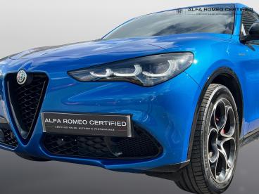SPOTICAR Alfa Romeo Stelvio 2.0t Veloce Auto Q4 Awd Euro 6 (s/s) 5dr Used Car - Suv Petrol Blue - Swindon - 800628977_5