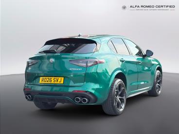 ALFA ROMEO CERTIFIED Alfa Romeo Stelvio 2.9 V6 Bi-turbo Quadrifoglio Auto Q4 Awd Euro 6 (s Used Car - Suv Petrol Green - Slough - 629384_3