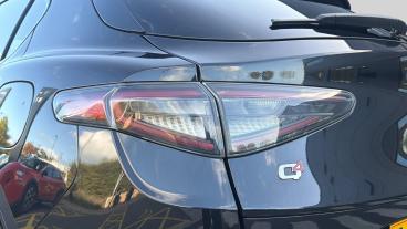 SPOTICAR Alfa Romeo Stelvio 2.0t Veloce Auto Q4 Awd Euro 6 (s/s) 5dr Used Car - Suv Petrol Black - Bristol - 1200643638_5