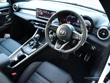 ALFA ROMEO CERTIFIED Alfa Romeo Tonale 1.3 Vgt 15.5kwh Tributo Italiano Auto Q4 Awd Euro Used Car - Suv Plug-in Hybrid White - Nuneaton - 477472_4