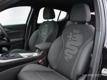 ALFA ROMEO CERTIFIED Alfa Romeo Tonale 1.5 Vgt Mhev Sprint Dct Euro 6 5dr Used Car - Suv Hybrid Black - Nuneaton - 510114_5