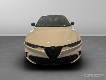 ALFA ROMEO CERTIFIED Alfa Romeo Tonale 1.5 Vgt Mhev Tributo Italiano Dct Euro 6 5dr Used Car - Suv Hybrid White - Slough - 528808_2