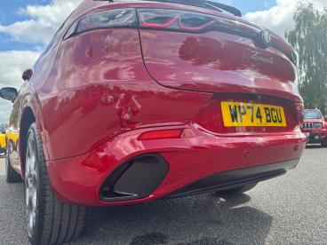 ALFA ROMEO CERTIFIED Alfa Romeo Tonale 1.5 Vgt Mhev Tributo Italiano Dct Euro 6 5dr Used Car - Suv Hybrid Red - Kidlington - 528968_5