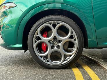 ALFA ROMEO CERTIFIED Alfa Romeo Tonale 1.3 Vgt 15.5kwh Tributo Italiano Auto Q4 Awd Euro Used Car - Suv Plug-in Hybrid Green - Swindon - 538211_5