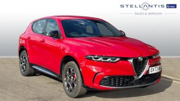 SPOTICAR Alfa Romeo Tonale 1.5 Vgt Mhev Ti Dct Euro 6 5dr Used Car - Suv Hybrid Red - Sheffield - 1200545598_1