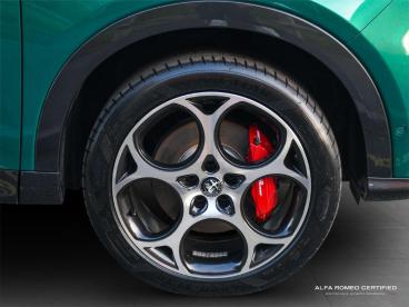 ALFA ROMEO CERTIFIED Alfa Romeo Tonale 1.3 Vgt 15.5kwh Veloce Auto Q4 Awd Euro 6 5dr Used Car - Suv Plug-in Hybrid Green - Nuneaton - 551291_4