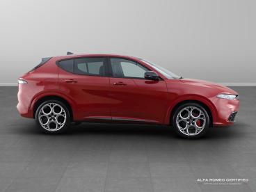 ALFA ROMEO CERTIFIED Alfa Romeo Tonale 1.5 Vgt Mhev Tributo Italiano Dct Euro 6 5dr Used Car - Suv Hybrid Gold - Birmingham - 553610_4