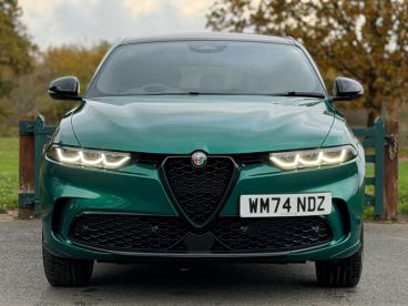 SPOTICAR Alfa Romeo Tonale 1.5 Vgt Mhev Tributo Italiano Dct Euro 6 5dr Used Car - Suv Hybrid Green - Balsall Common - 1200556308_5