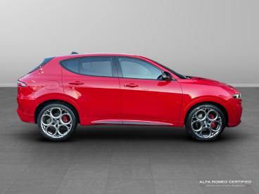 ALFA ROMEO CERTIFIED Alfa Romeo Tonale 1.5 Vgt Mhev Tributo Italiano Dct Euro 6 5dr Used Car - Suv Hybrid Red - Leicester - 557123_2