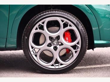 ALFA ROMEO CERTIFIED Alfa Romeo Tonale 1.3 Vgt 15.5kwh Tributo Italiano Auto Q4 Awd Euro Used Car - Suv Plug-in Hybrid Green - Leicester - 557215_4