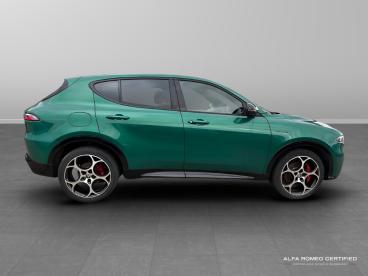 ALFA ROMEO CERTIFIED Alfa Romeo Tonale 1.5 Vgt Mhev Veloce Dct Euro 6 5dr Used Car - Suv Hybrid Green - Slough - 559935_2