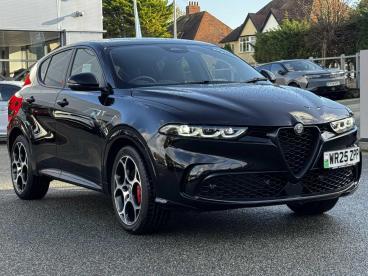 SPOTICAR Alfa Romeo Tonale 1.5 Vgt Mhev Sprint Dct Euro 6 5dr Used Car - Suv Hybrid Black - Colwyn Bay - 1200566205_1