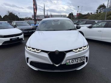 SPOTICAR Alfa Romeo Tonale 1.5 Vgt Mhev Ti Dct Euro 6 5dr Used Car - Suv Hybrid White - Colwyn Bay - 1200569343_2
