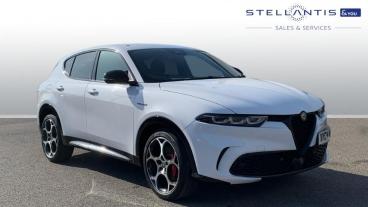 SPOTICAR Alfa Romeo Tonale 1.5 Vgt Mhev Veloce Dct Euro 6 5dr Used Car - Suv Hybrid White - Crawley - 1200575542_1