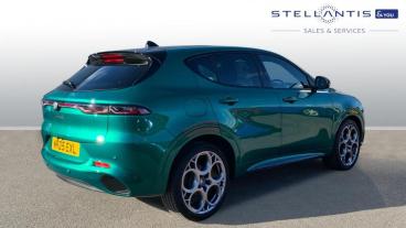 SPOTICAR Alfa Romeo Tonale 1.5 Vgt Mhev Tributo Italiano Dct Euro 6 5dr Used Car - Suv Hybrid Black - Crawley - 1200575546_3